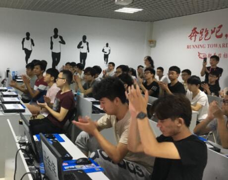 学it到哪个学校好?