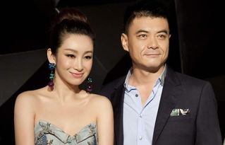 秦海璐比王新军小几岁