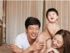 凌潇肃和姚晨怎么回事 两人是因为唐一菲离婚的吗