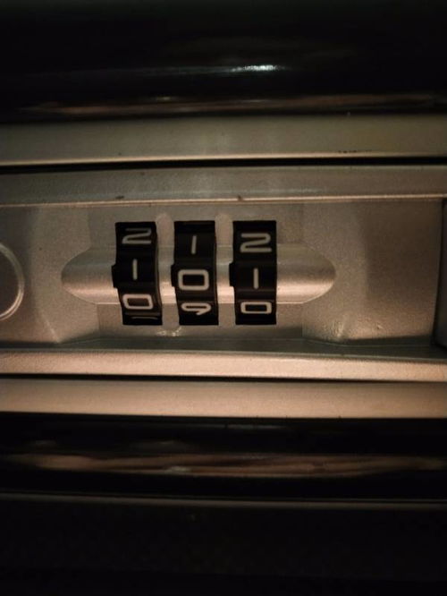 行李箱密码锁打不开怎么办?