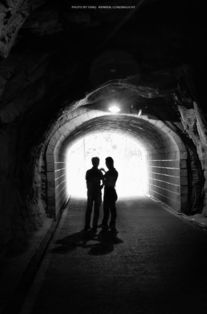 人影绰绰的意思是什么?