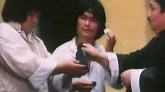 电影《鹰爪鬼手》里面的黄正利能不能打过李小龙?