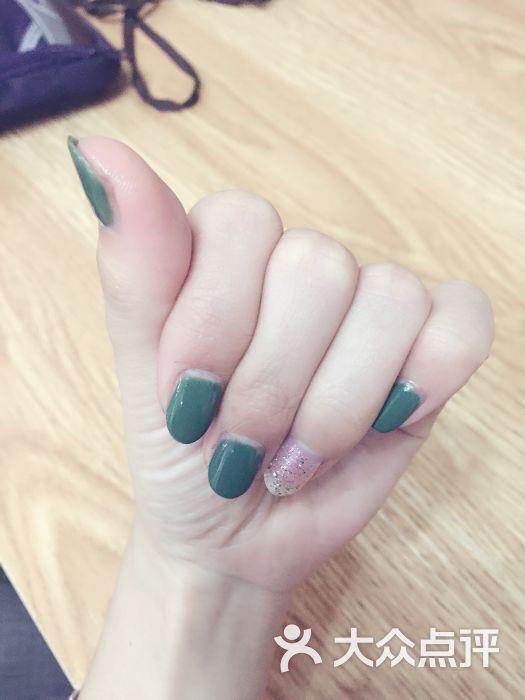 专业的美甲学校有哪些