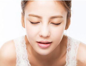 我脸颊毛孔很粗,如何变的细腻?