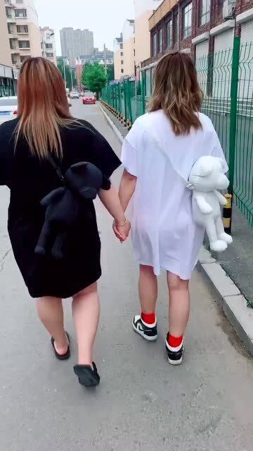 长相和身材哪个更重要，男生更在意脸还是身材