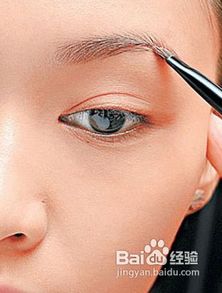 如何化妆使眼睛变大，如何化妆使眼睛变大一点
