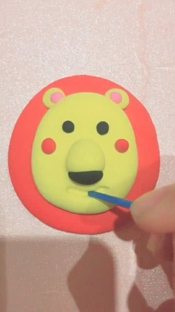用橡皮泥做，用橡皮泥做小动物