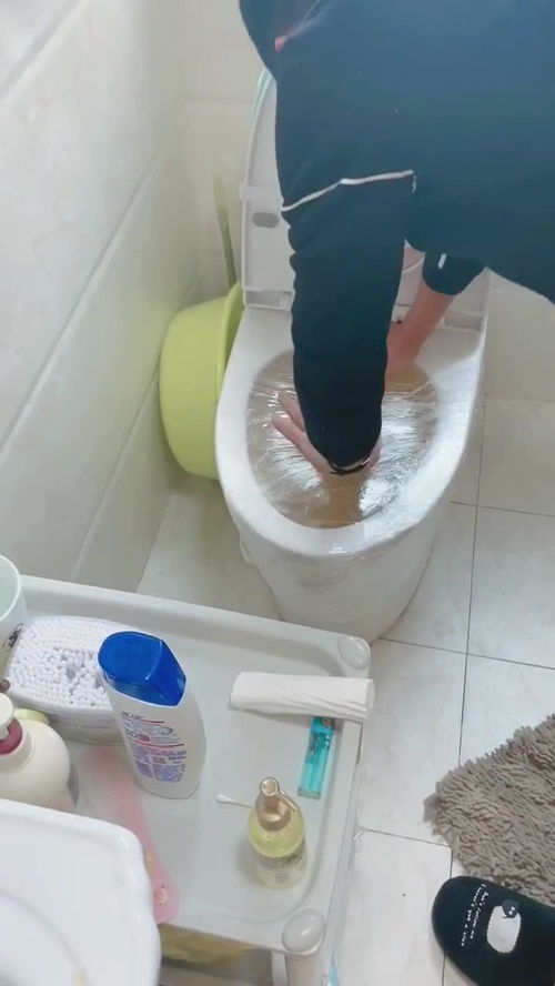 保鲜膜通马桶，保鲜膜通马桶有用吗
