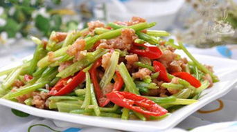 芹菜炒肉的做法，芹菜炒肉的做法需要焯水吗