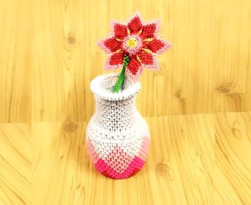 如何用小矿泉水瓶做花瓶