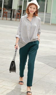 墨绿色的裤子配什么颜色的上衣