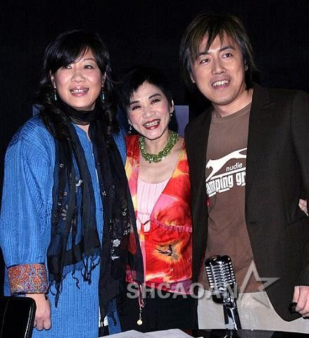 妻子十一郎在张宇最落魄时写下一段话,后来被写成一首歌,你怎么看?_百 
