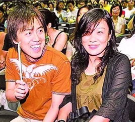 张宇老婆是谁(张宇与妻子十一郎为爱子庆生)