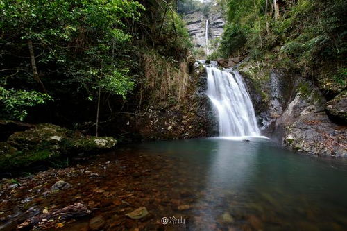横看成岭侧成峰全诗