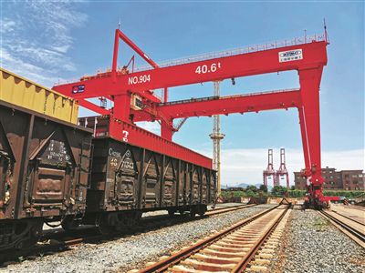 舟山甬舟集装箱码头公司在宁波有通勤车吗?