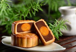 月饼的拼音饼是几声?还是轻声?