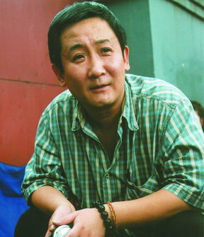 有关前演员及导演梁天的档案资料