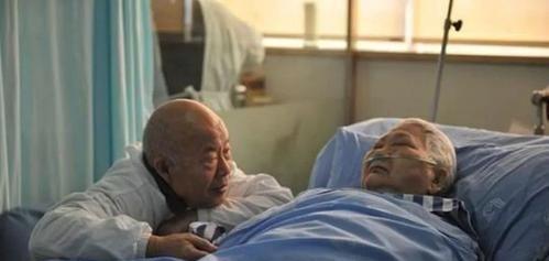 老人快不行的时候有什么征兆
