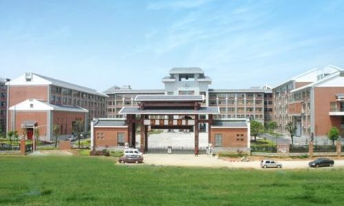 长沙四大名校是哪几个，长沙四大名校是哪几个高中