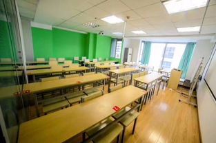 刚考完会计证,想学一下会计实操,南京哪里有比较好的培训机构呀?