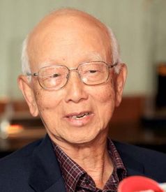 邹文怀有多少资产
