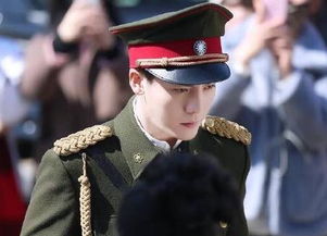 铁骨铮铮的铮字是什么意思