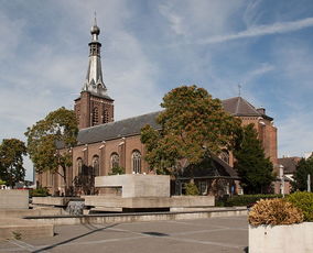 蒂尔堡大学签证要求