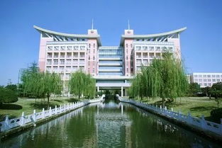 湖职是哪个学校