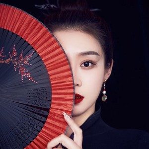 曾经心痛歌曲原唱试听,和《曾经心痛》旋律一样的是哪一首歌?