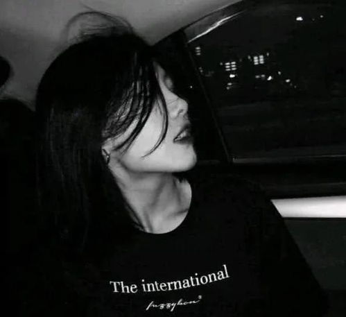 动漫闺蜜头像,要霸气比如这种。越多越好,速度。