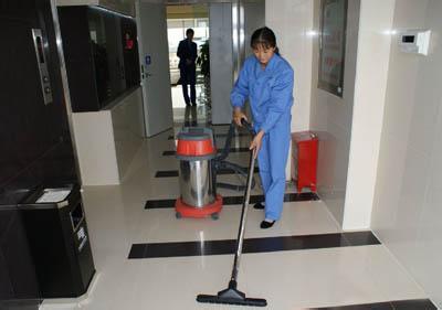 办公楼开荒保洁费用，办公楼开荒保洁方案