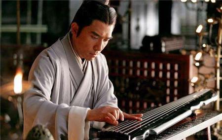 “曲有误,周郎顾”什么意思啊?