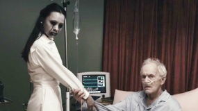 决不罢休与绝不罢休哪个错误，不达目的决不罢休