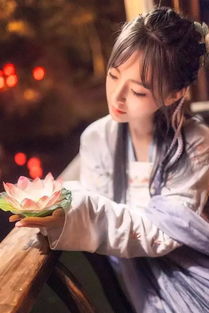 怎么用古文表示。公子脸红了不是因为酒是因为人?