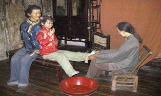 三寸金莲的成语意思及歇后语