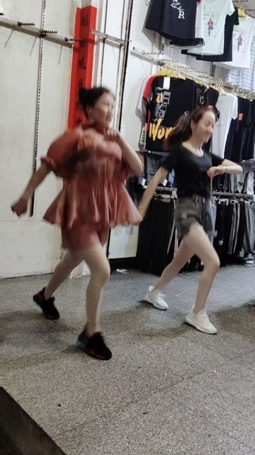 汗如雨下的意思解释