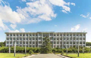 华中师范大学在哪里属于哪个省，华东师范大学在哪里哪个城市