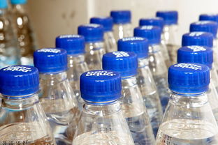 一桶桶装水是多少斤?