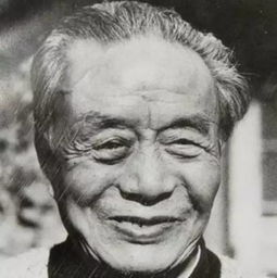 《礁石》是什么诗?
