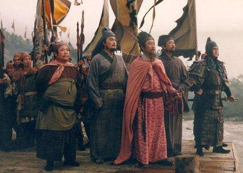 水浒传梗概400字左右，水浒传梗概400字口水话中间主要概括了什么一故事