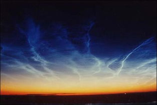 夜光云图片，夜光云出现在哪一层