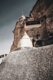 敦煌的石窟的遗物主要是指