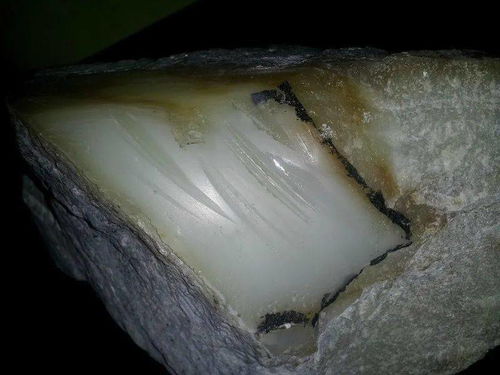 且末料是什么玉，且末料是什么意思