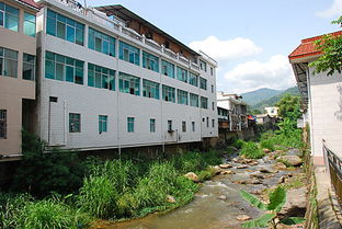 云南省德宏傣族景颇族自治州盈江县下辖街道办事处有哪些?