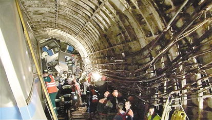 莫斯科地铁脱轨事故视频，莫斯科地铁脱轨事故出防范和整改措施