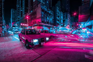 紧急求助,要巴金的散文《香港之夜》的评