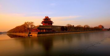 北京是我国的()、()和()中心