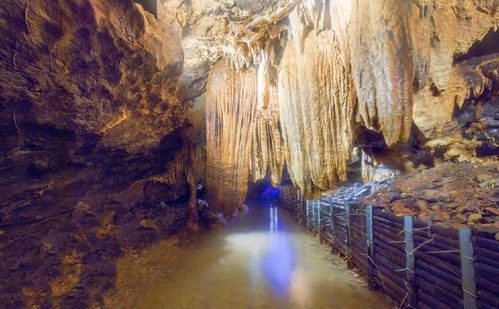 溶洞是怎么形成的化学方程式，蓟县溶洞是怎么形成的