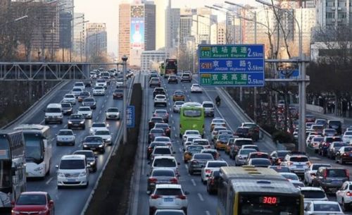 traffic lights怎么读，traffic怎么读音发音英语怎么说