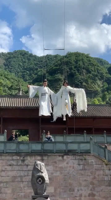 热火朝天的意思是形容什么，热火朝天的意思简单